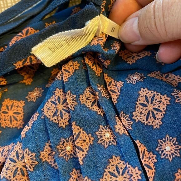 ❤️Blu Pepper Sheer Blouse size S - Picture 10 of 12